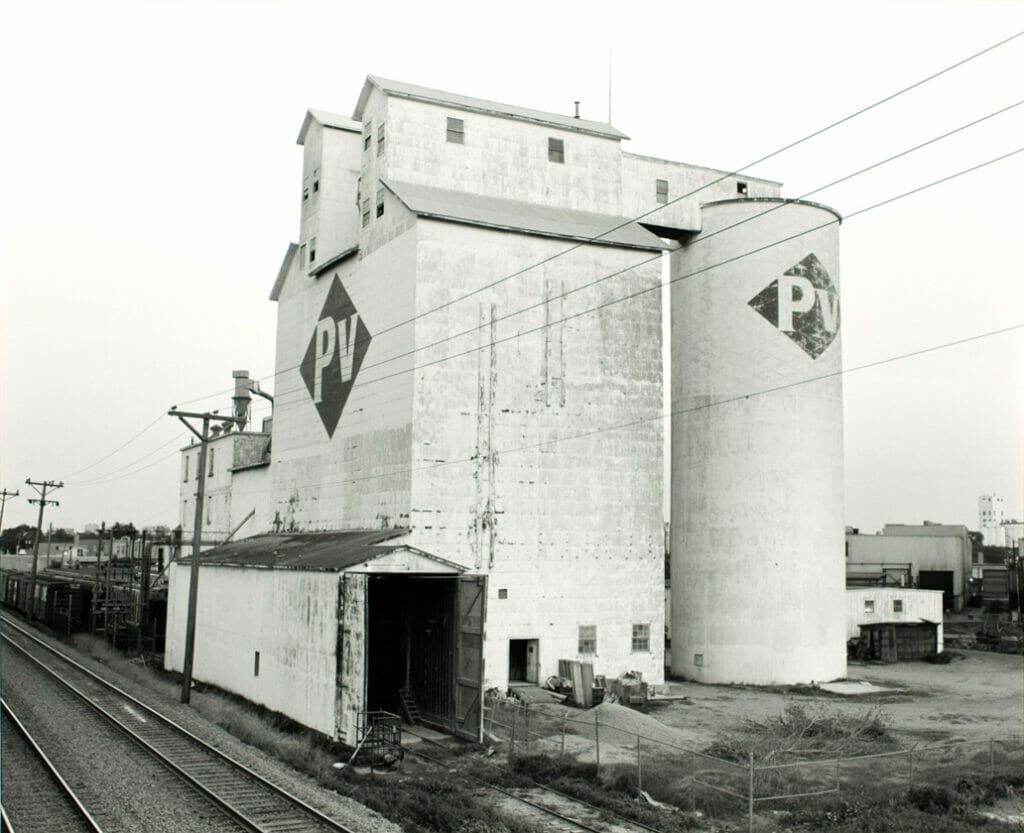 Peavey Elevator (Northern Pacific Line), Minneapolis. Artist: Gary Hallman. Date: 1976. Medium: black and white photograph.